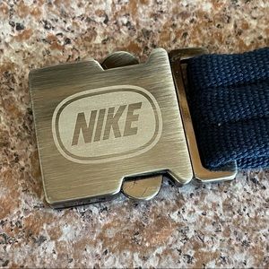 Adjustable Nike belt